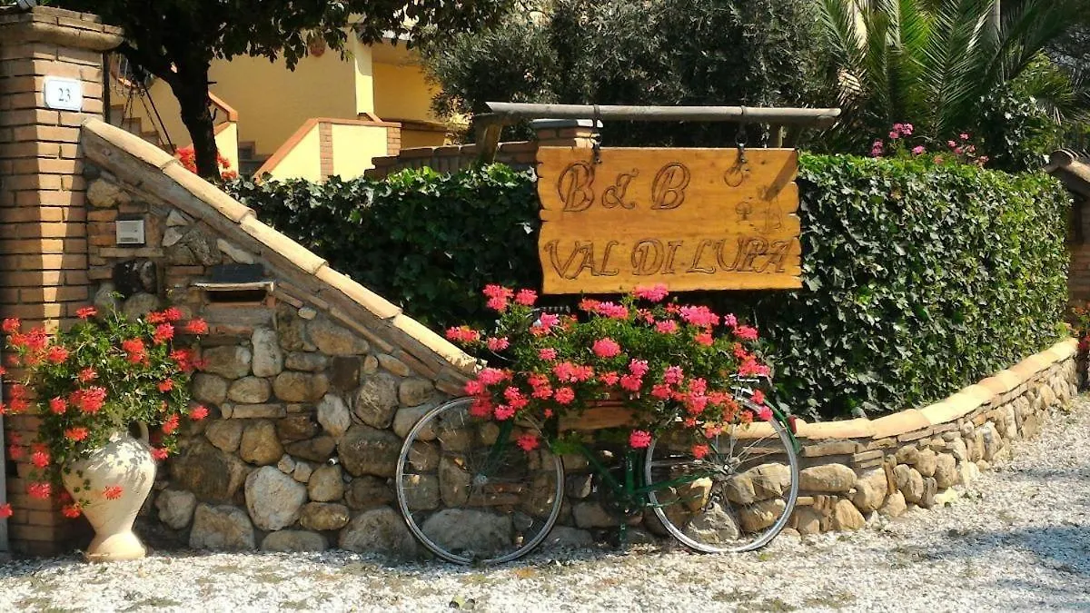 Bed & Breakfast Bed And Breakfast Val Di Lupa Castellina Marittima Italy